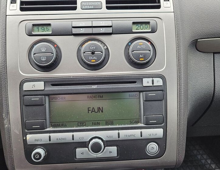 Volkswagen Touran 10