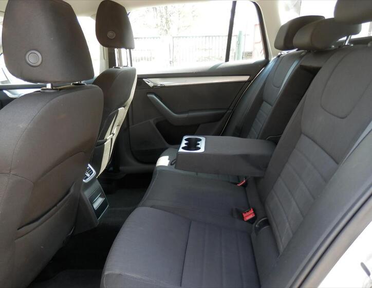 Škoda Octavia 15