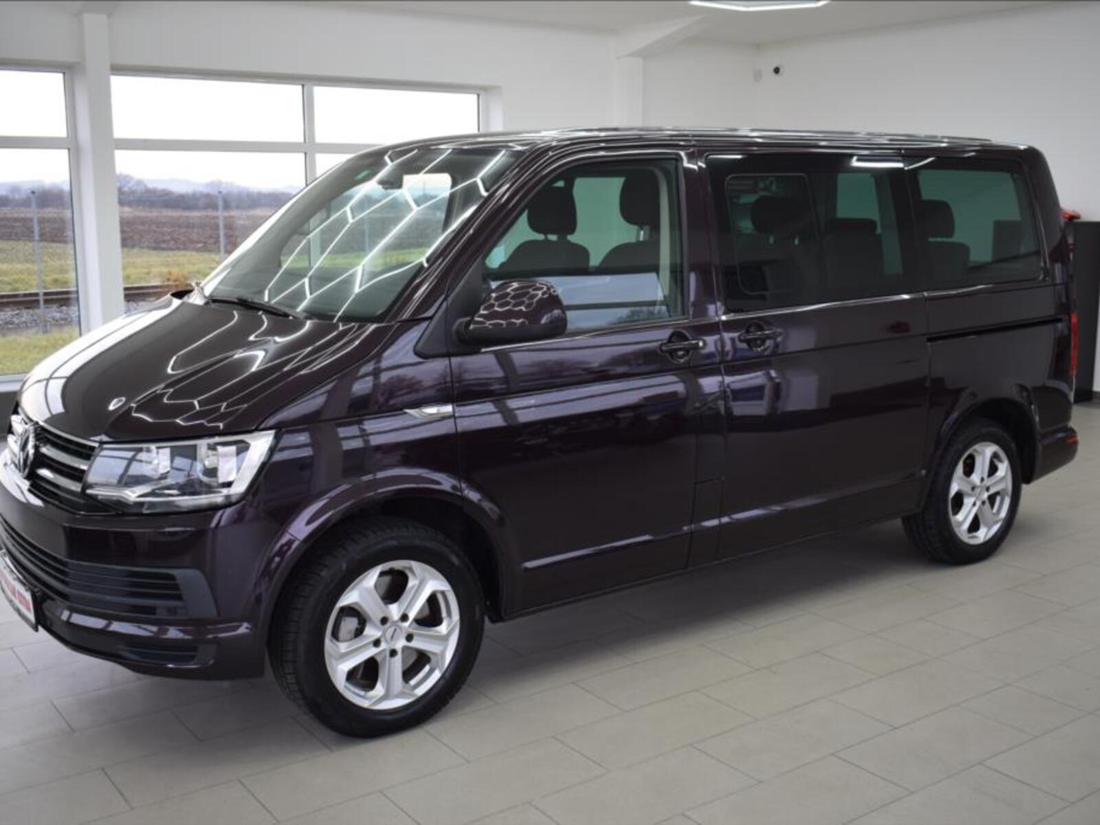 Volkswagen Multivan 1