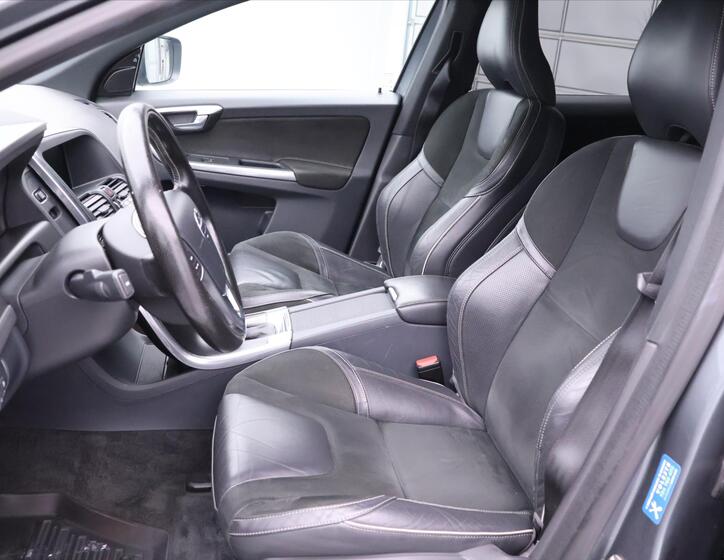 Volvo XC60 11