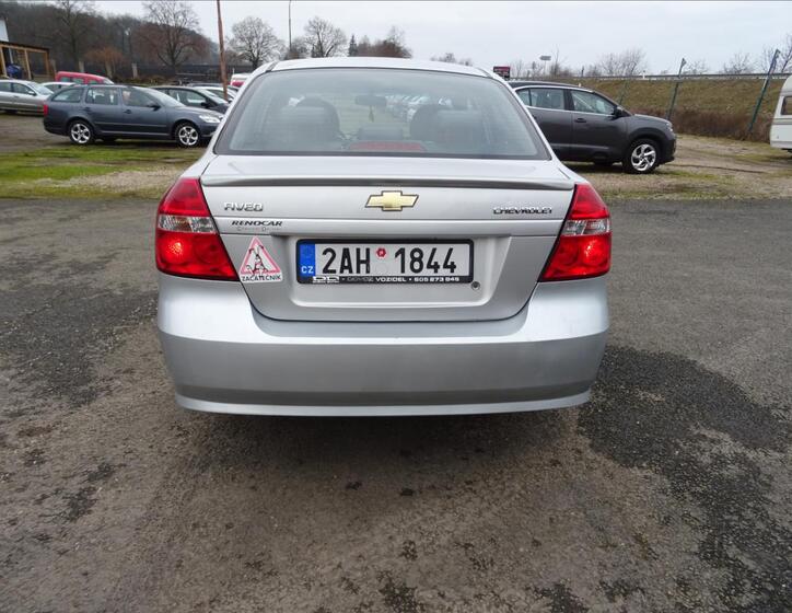Chevrolet Aveo 8