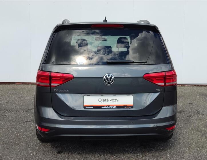Volkswagen Touran 27