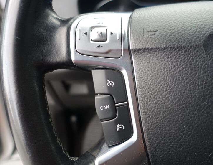 Ford Mondeo 17
