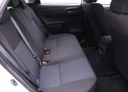Toyota Auris 13