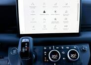 Land Rover Defender 13