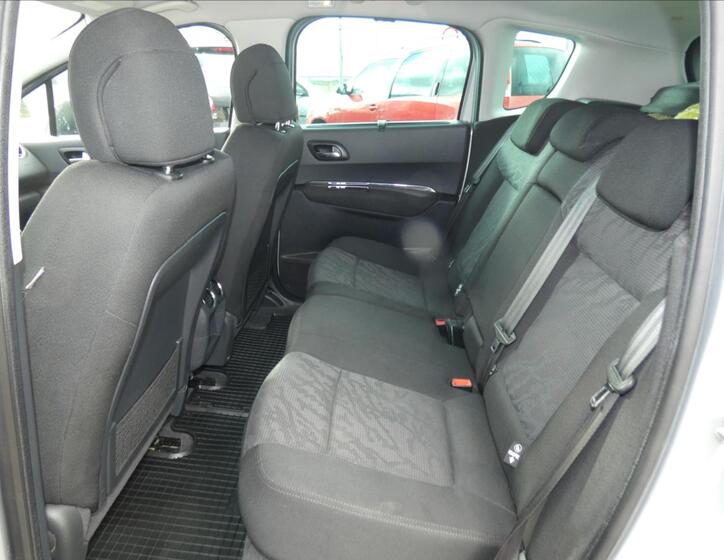 Peugeot 3008 13