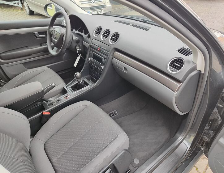 Seat Exeo 8