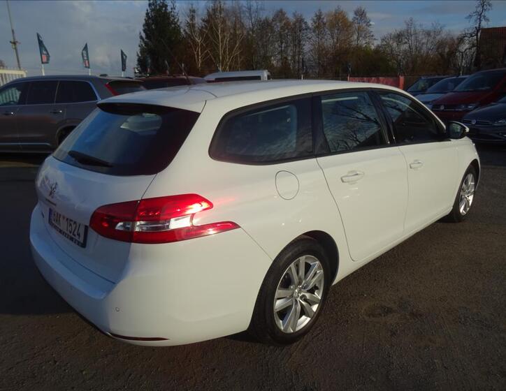 Peugeot 308 9