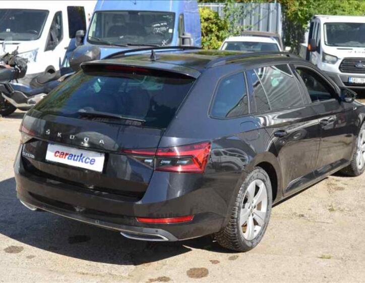 Škoda Superb 4