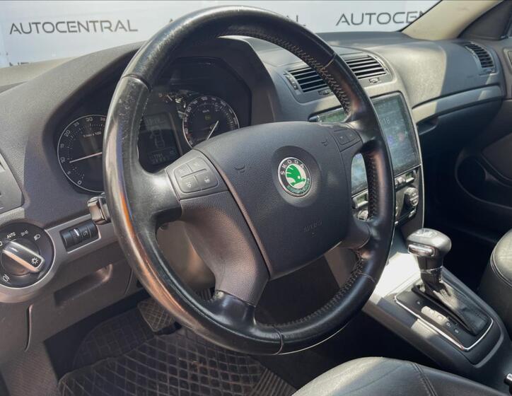 Škoda Octavia 12