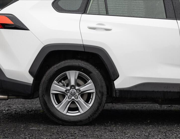Toyota RAV4 17