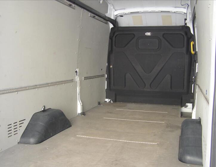 Ford Transit 19