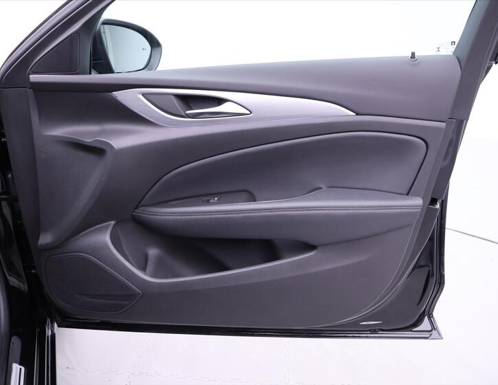 Opel Insignia 14
