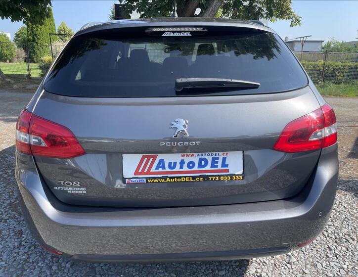Peugeot 308 5