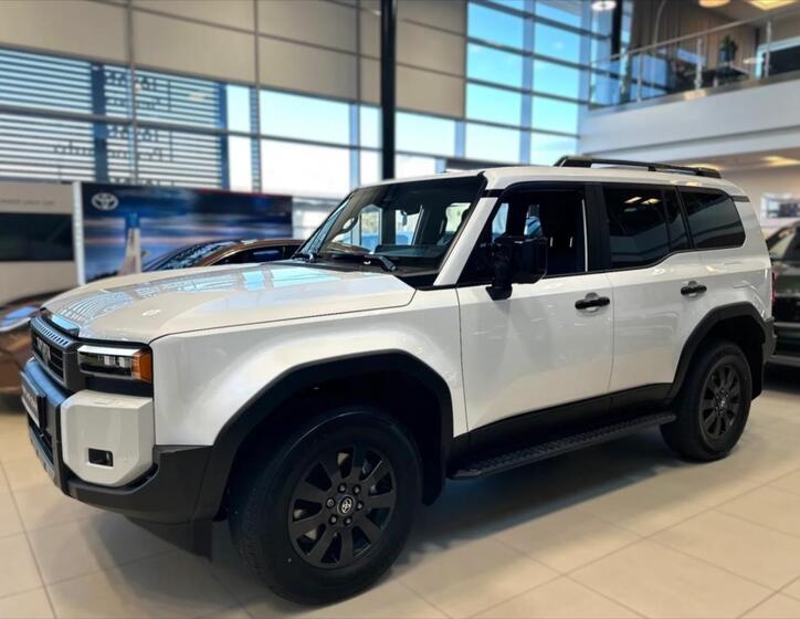 Toyota Land Cruiser 2