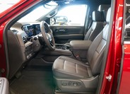 Chevrolet Suburban 18