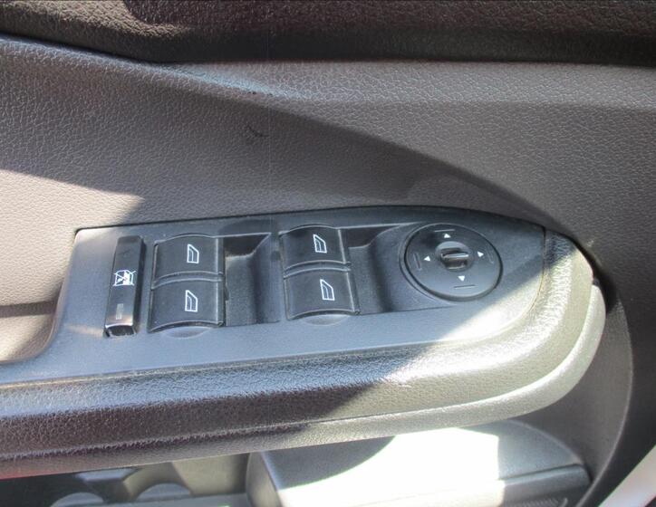 Ford C-MAX 21