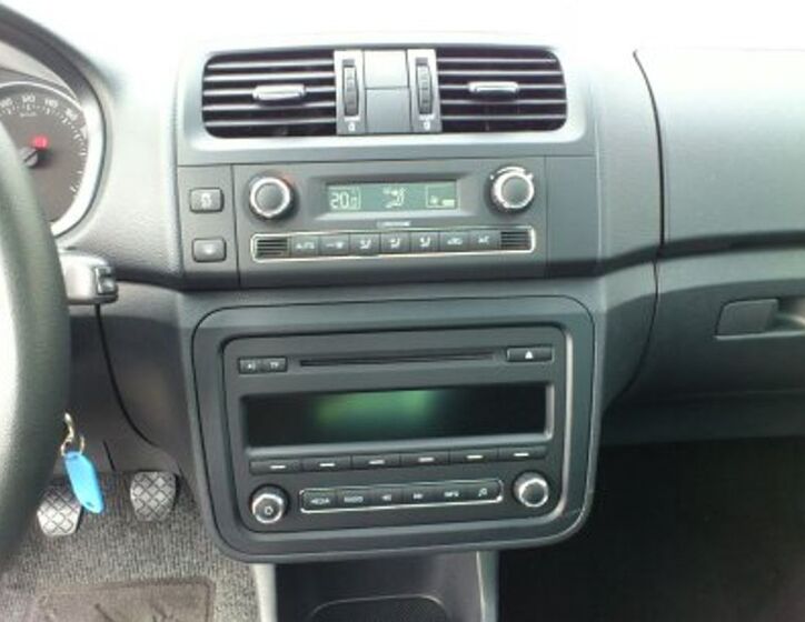 Škoda Roomster 12