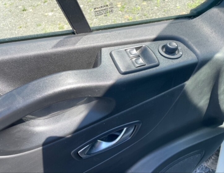 Renault Trafic 11