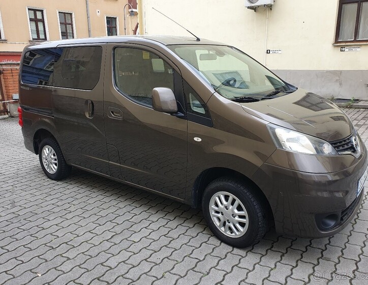Nissan NV200 1