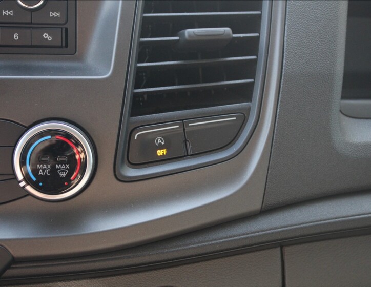 Ford Transit 12
