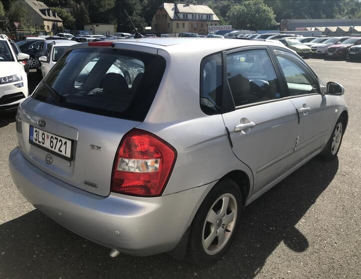 KIA Cerato 5