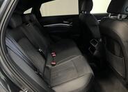 Audi Q8 e-tron 22