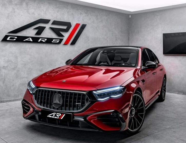 Mercedes-Benz Třídy E 8
