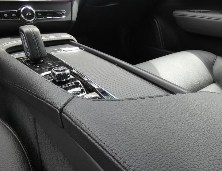 Volvo V90 6