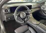 Mercedes-Benz Třídy E 12