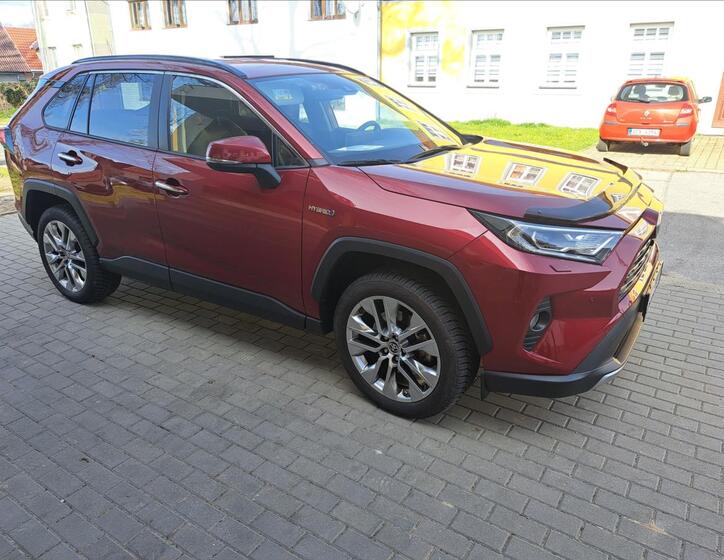 Toyota RAV4 12