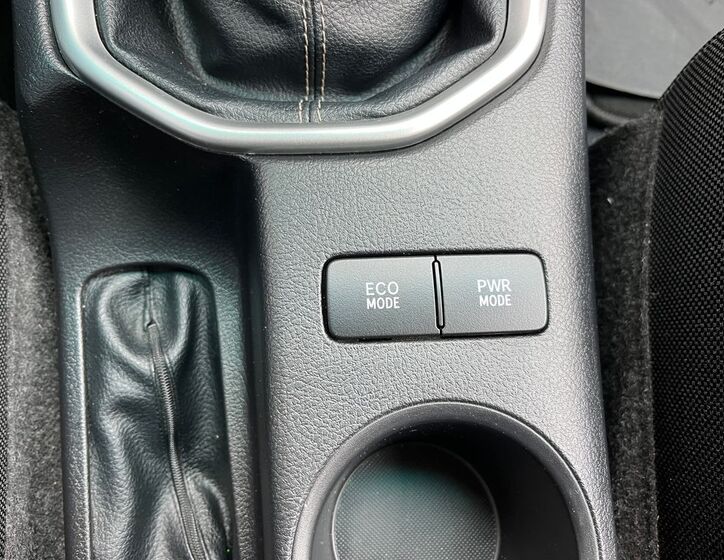 Toyota Hilux 25