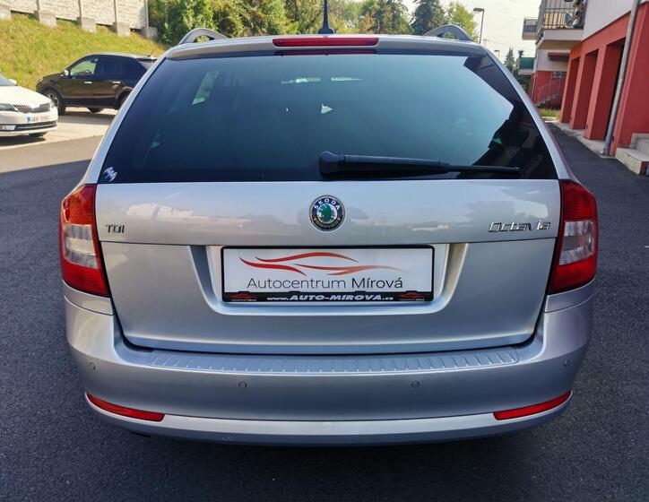 Škoda Octavia 8