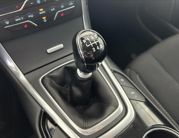 Ford S-MAX 26
