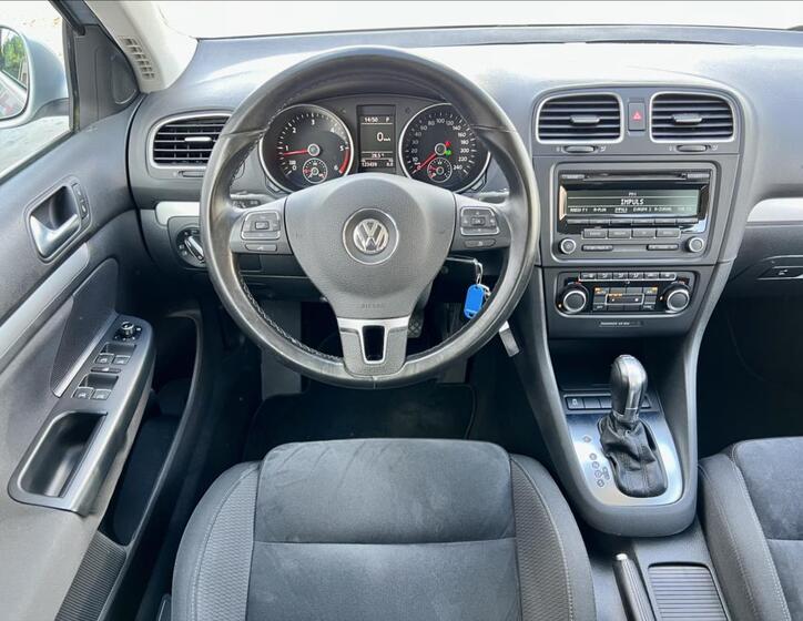 Volkswagen Golf 23