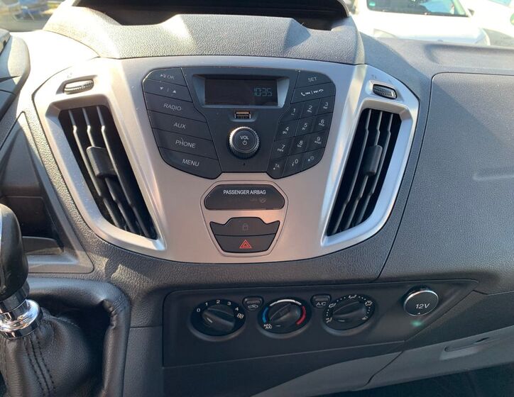 Ford Transit Custom 16
