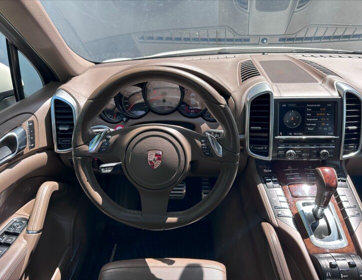Porsche Cayenne 21