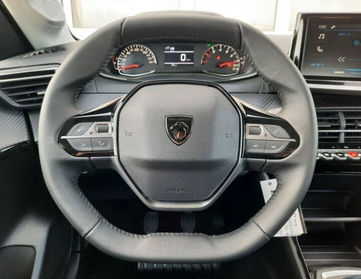 Peugeot 208 18
