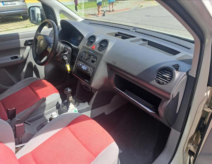Volkswagen Caddy 38