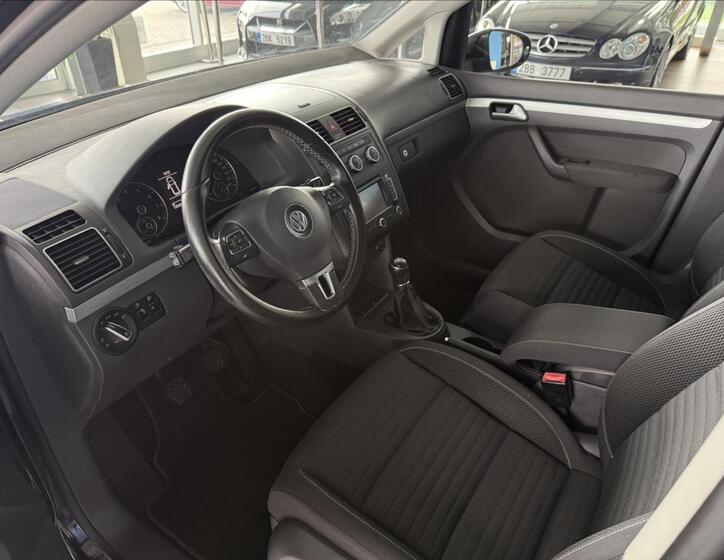 Volkswagen Touran 7