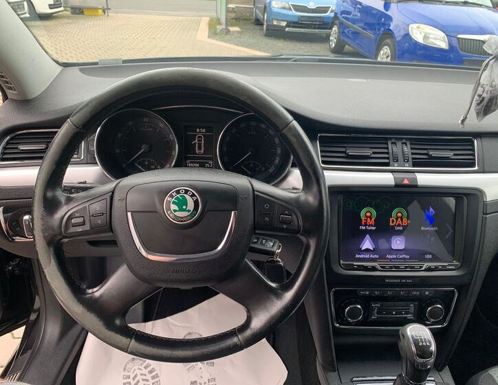 Škoda Superb 11