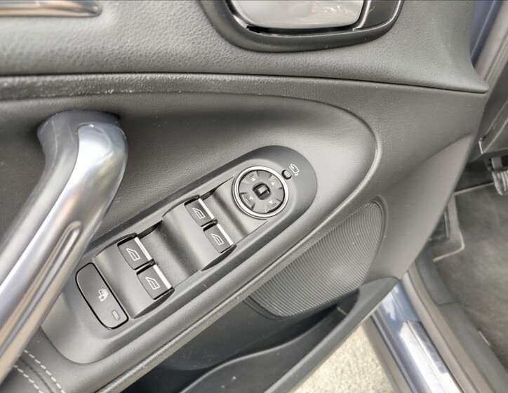 Ford S-MAX 12