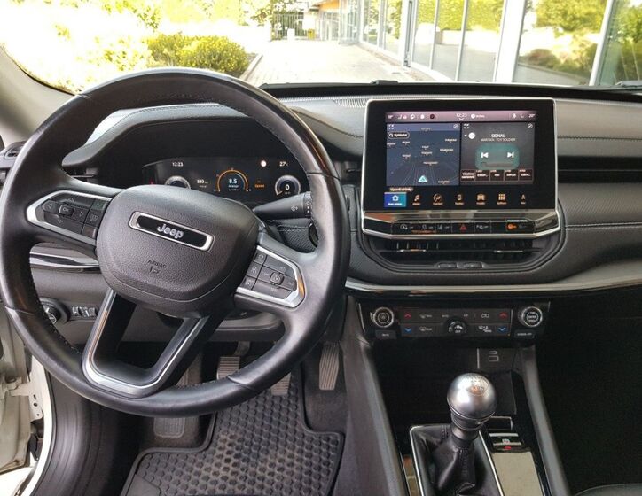 Jeep Compass 6