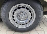 Mercedes-Benz SL 24