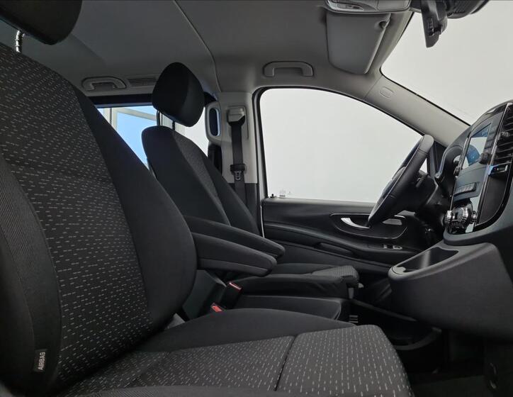 Mercedes-Benz Vito 15