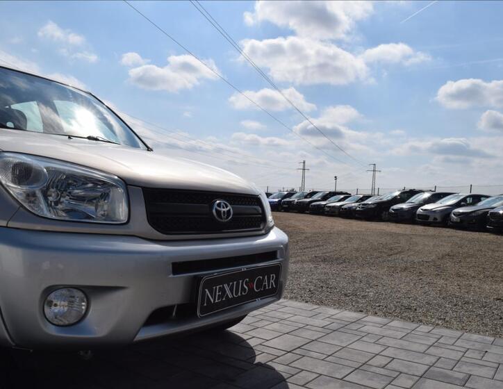 Toyota RAV4 13