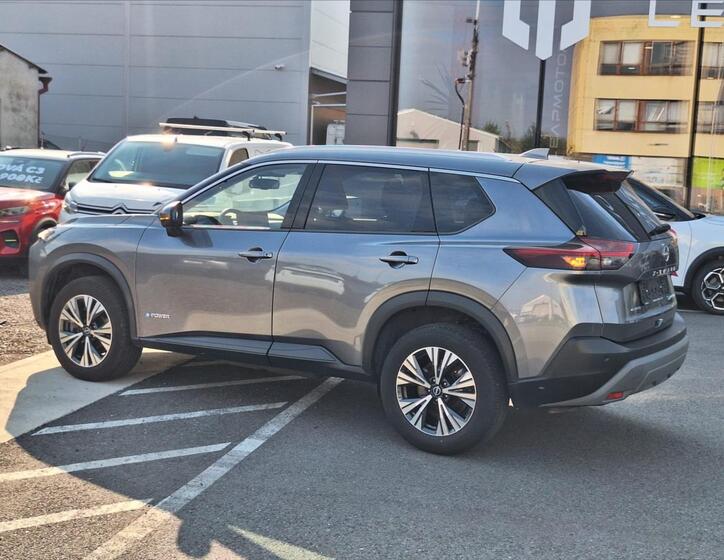 Nissan X-Trail 4