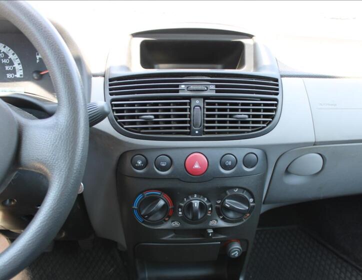 Fiat Punto 16