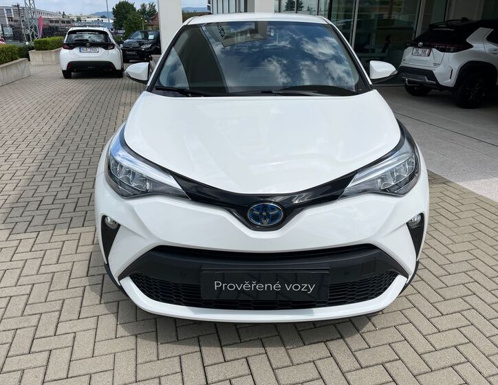 Toyota C-HR 10