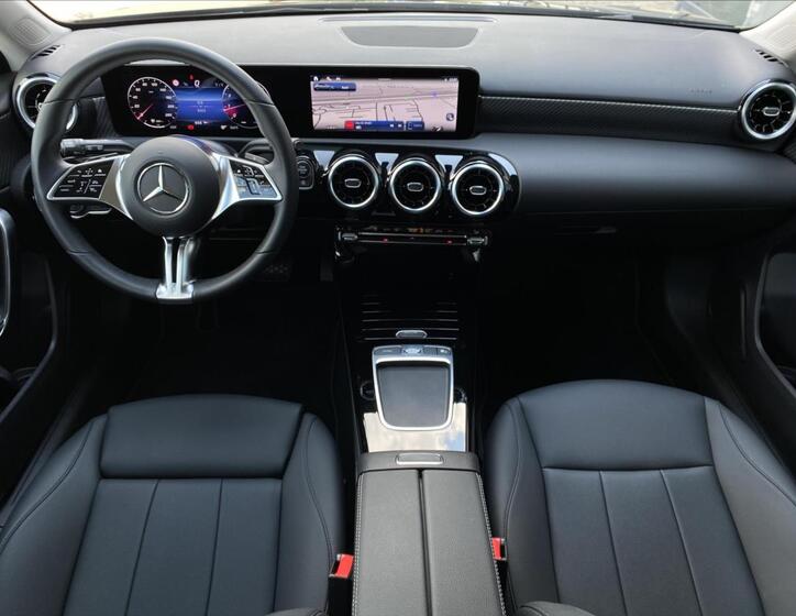 Mercedes-Benz Třídy A 12